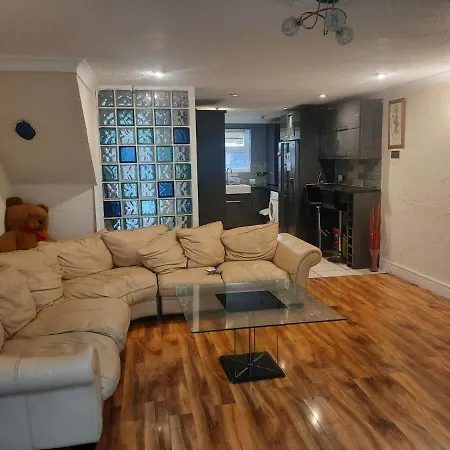 Apartment Away In A Close Thamesmead (Greater London)