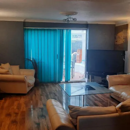 Apartment Away In A Close