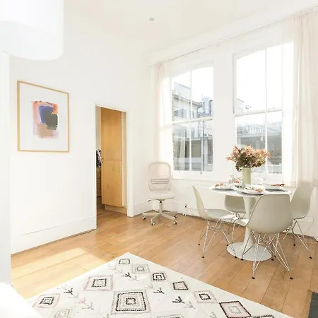 Sun Drenched 1 Bedroom In Farringdon Apartment *