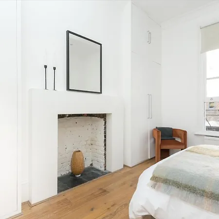 Sun Drenched 1 Bedroom In Farringdon Apartment London