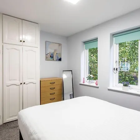 Modern Near Apartment London