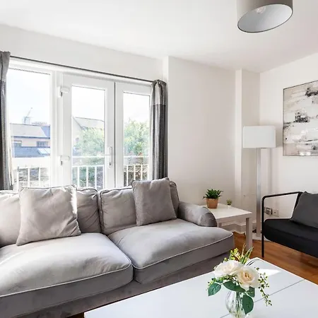 Modern Near Apartment *