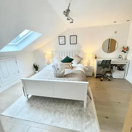 Luxury En-suite Double Bedroom Stratford E15