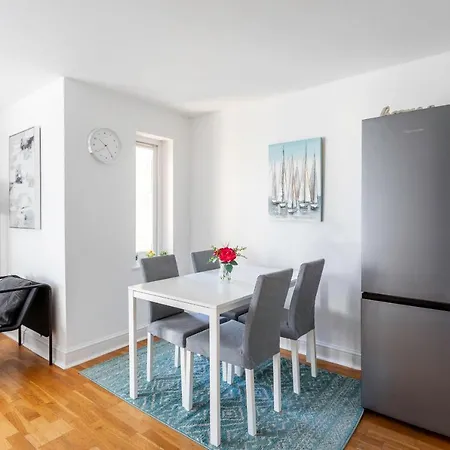 Apartment Modern Near