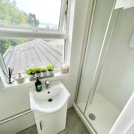 Guest house Luxury En-suite Double Bedroom Stratford E15 London