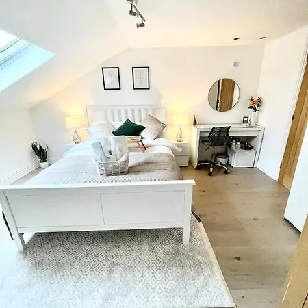 Luxury En-suite Double Bedroom Stratford E15