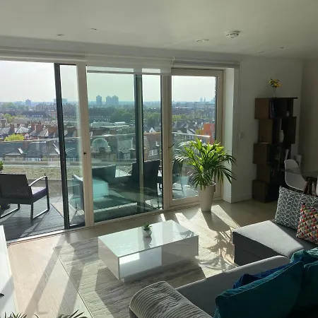 Apartment 7th Floor London