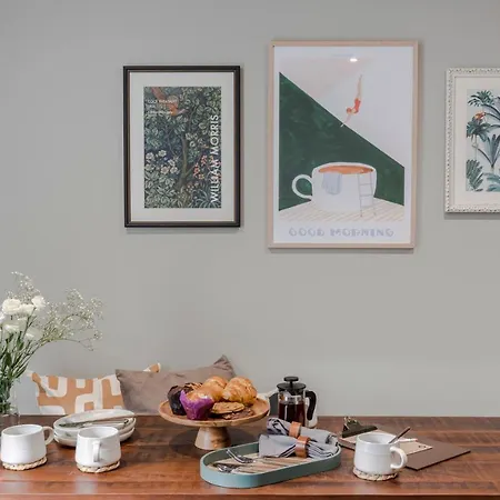 Tooting - Your Apartment London