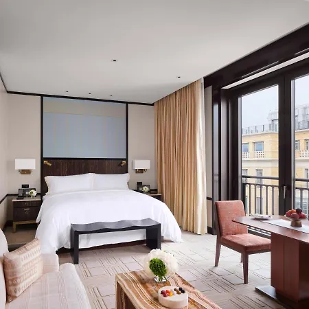 The Peninsula Hotel 5*