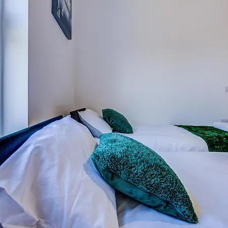 Apartment Peckham Plaza London