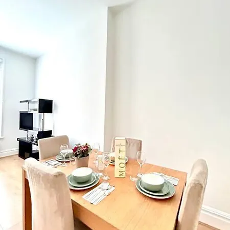 Apartment Maida Vale Serenity: 2-bedroom London