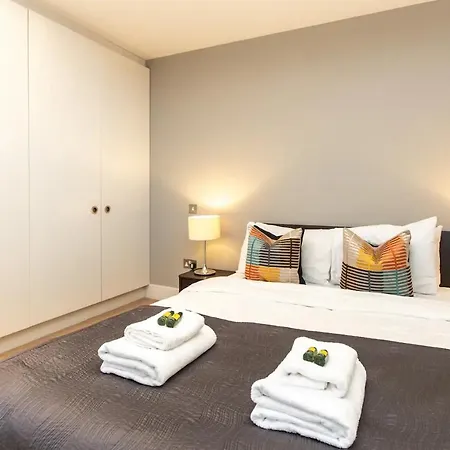 1 Bed With Roof Terrace