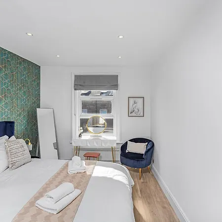 Modern 3 And 2 Bedroom In Maida Vale * London