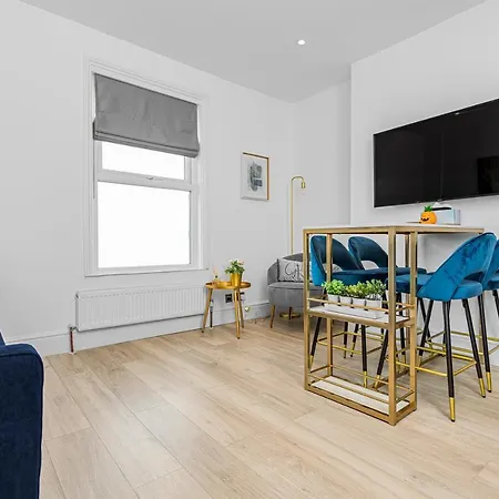 Modern 3 And 2 Bedroom In Maida Vale London