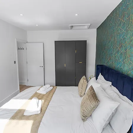 Modern 3 And 2 Bedroom In Maida Vale Apartment London