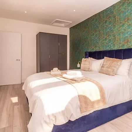 Modern 3 And 2 Bedroom In Maida Vale * London