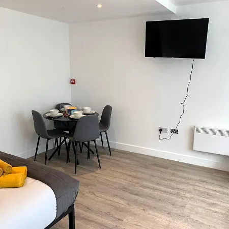 Modern Flat Near Highbury & Islington Station Apartment