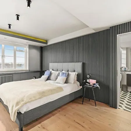 Luxury Kensington Flat With Terrace And Ac Apartment London