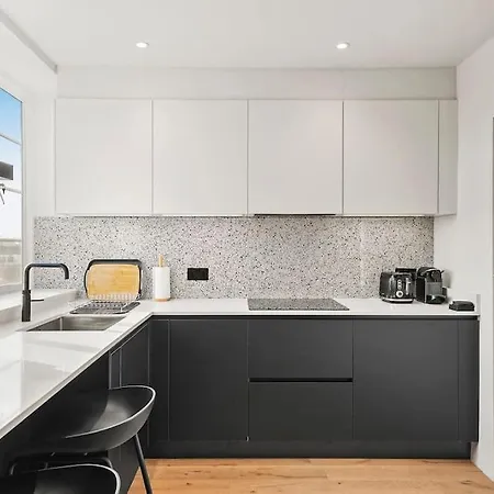 Apartment Luxury Kensington Flat With Terrace And Ac