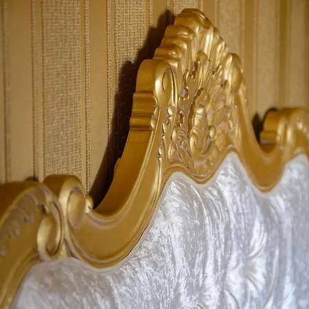 Luxury Versace Sleeps10 Hottub Pool Table Skytv London