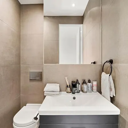 Luxury Kensington Flat With Terrace And Ac Apartment