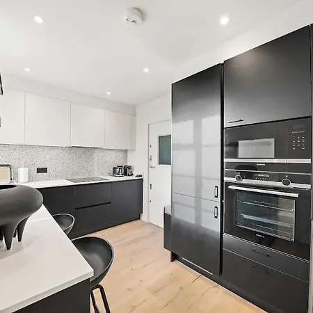 Luxury Kensington Flat With Terrace And Ac * London