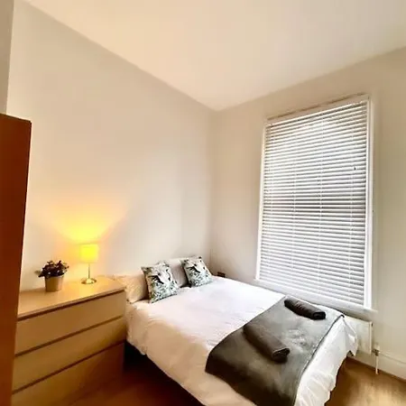 Maida Vale Serenity: 2-bedroom *