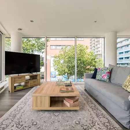 Luxury - Excel - O2- 3 Bedroom Appartement *