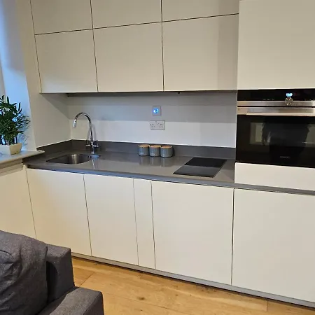 Apartment Studio Flat In Tottenham London
