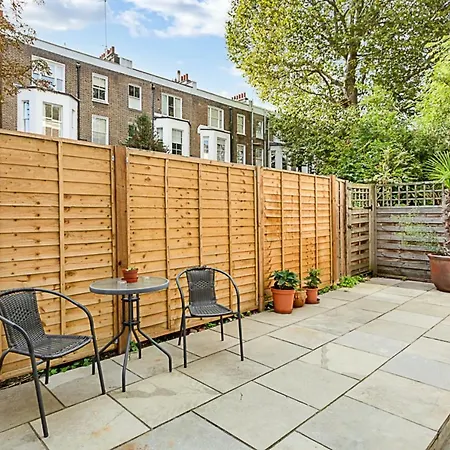 Beautiful Abode In Kensington Olympia Apartment *