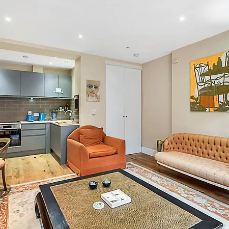 Apartment Beautiful Abode In Kensington Olympia London