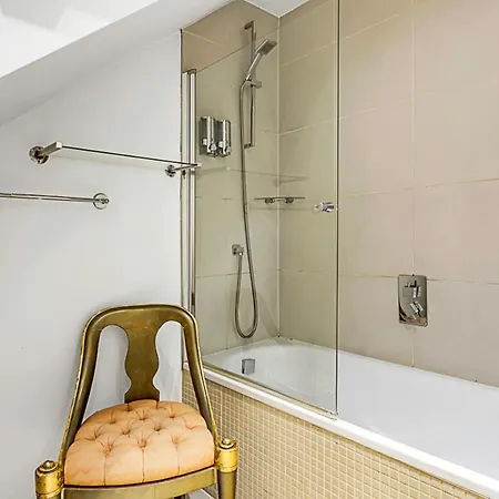 Beautiful Abode In Kensington Olympia * London