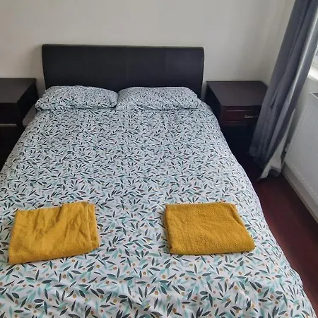 Ritzs Place Northolt (Greater London)
