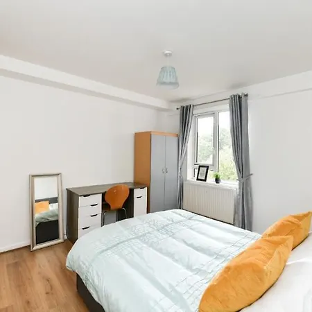 Apartment Entire Two Bedroom Flat In The Heart Of Greater *