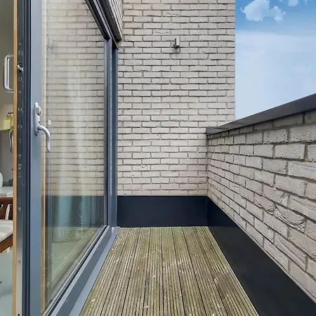 Vw5 - Luxury 3 Bed Townhouse With Parking * London