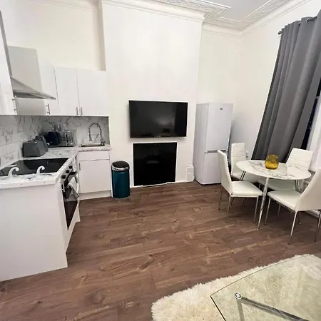 Apartment Iconic One Bed In Chiswick London