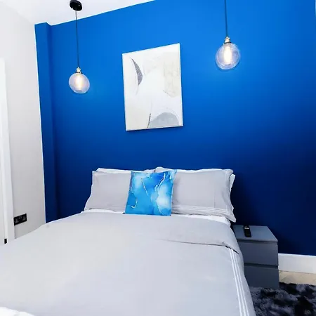 Bed & Breakfast Ensuite With Garden