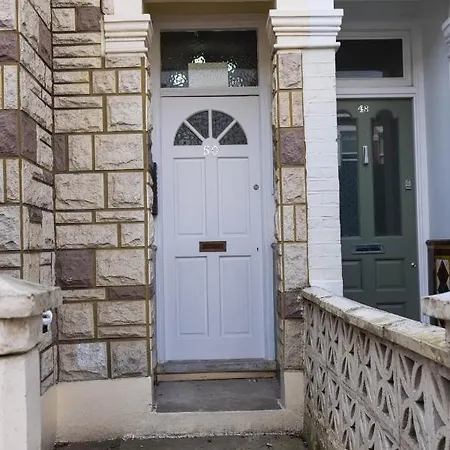 Ensuite With Garden *
