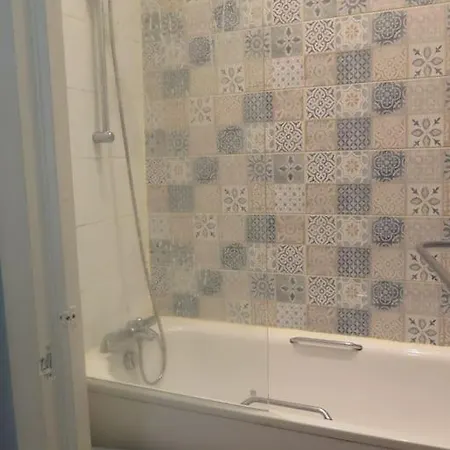 Apartment Kent Gardens *
