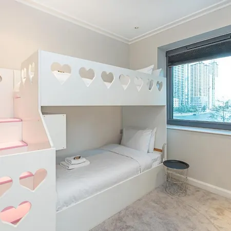 Apartment Luxurious Modern 3br Flat In Prime Canary Wharf