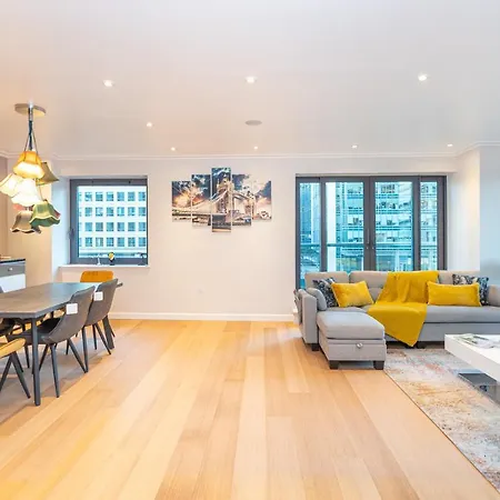 Luxurious Modern 3br Flat In Prime Canary Wharf