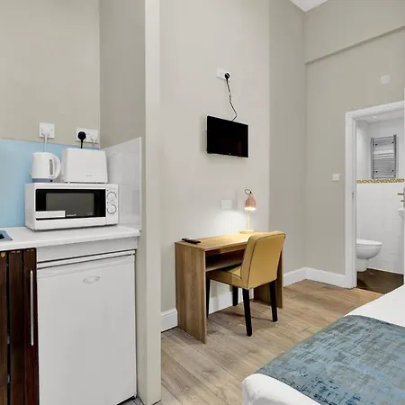 Apartment Chic In *