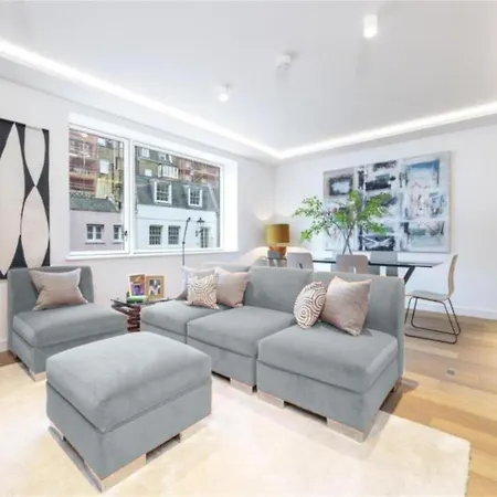 Exclusive Premium St James * London