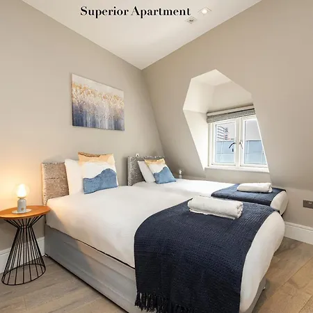 Superb Opposite Edgware Road Station * London
