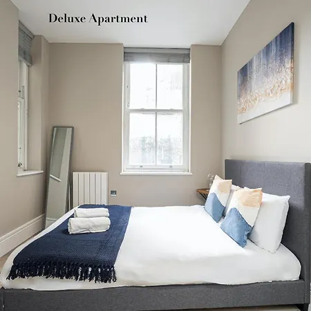 Superb Opposite Edgware Road Station Apartmán Londýn