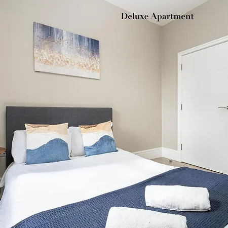 Superb Opposite Edgware Road Station * London