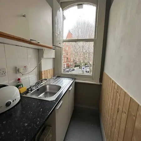 Flat Espacoso 3min Do Metro Apartment London