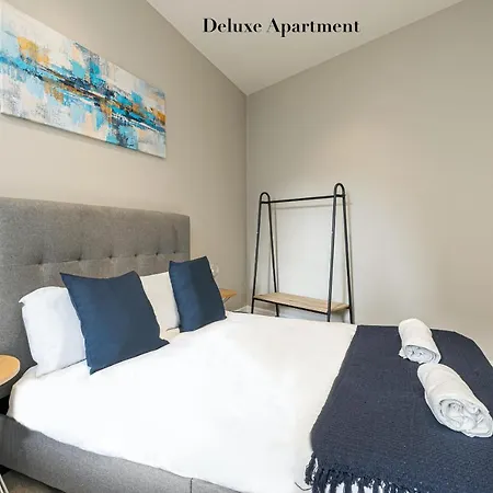 Apartment Superb Opposite Edgware Road Station
