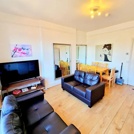 King's Cross & Angel Area, 4 Bedrooms With 7 Beds & Private Rooftop - Walk To St Pancras International * Londres