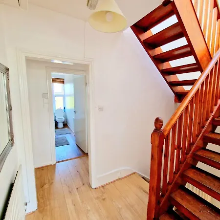 Apartamento King's Cross & Angel Area, 4 Bedrooms With 7 Beds & Private Rooftop - Walk To St Pancras International